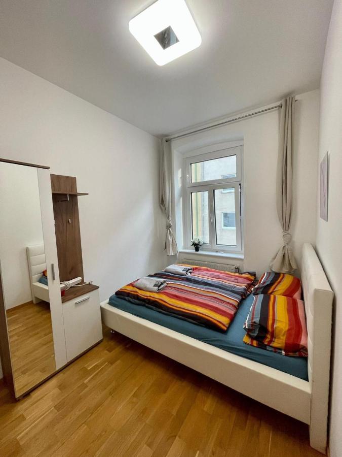 Appartamento Deluxe Studio 3P Th Vienna Esterno foto